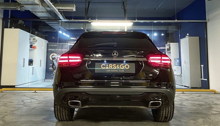 Mercedes-Benz GLA 250 4MATIC