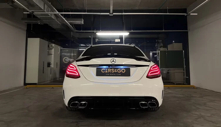 Mercedes-Benz C180
