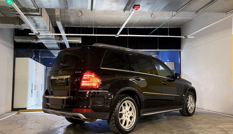 Mercedes-Benz GL 500